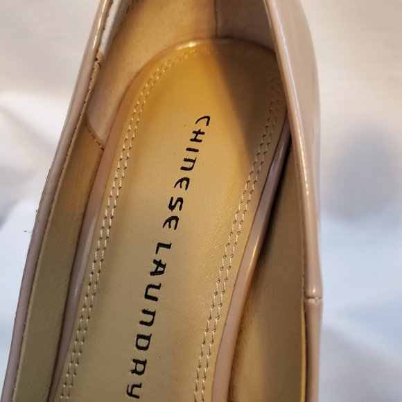 Chinese Laundry Nude Pump Heels - Picture 9 of 13